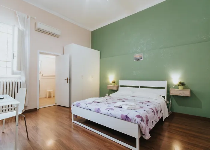 Color22 Apartment Bari